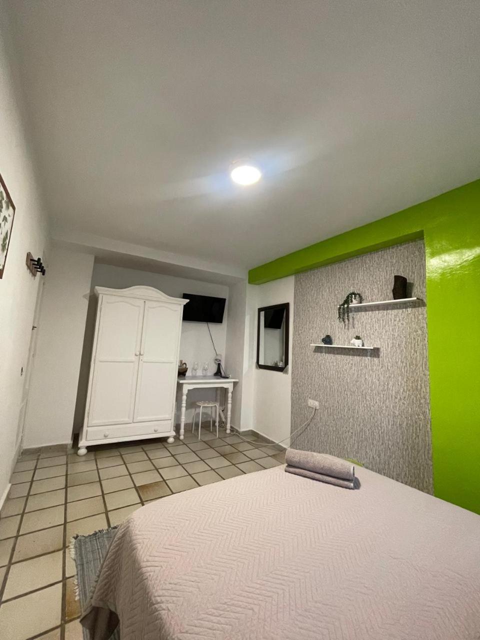 Habitacion Muy Centrica. Granada Esterno foto