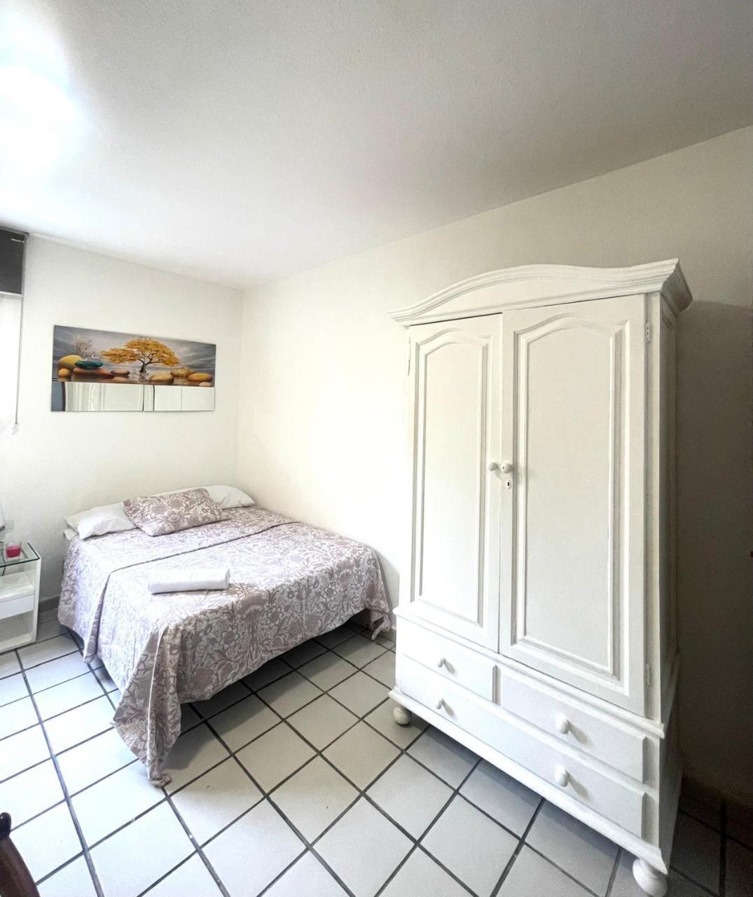 Habitacion Muy Centrica. Granada Esterno foto