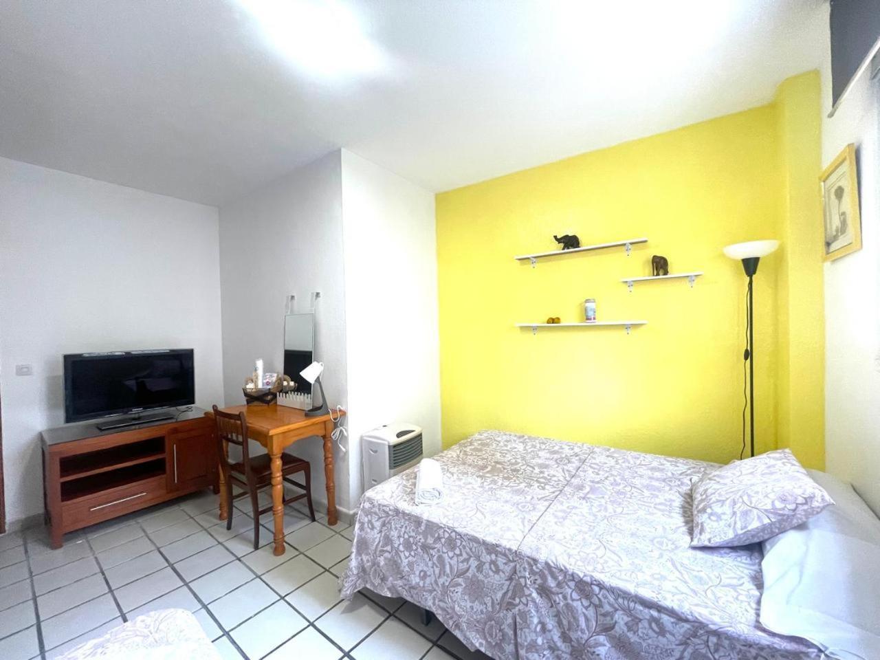 Habitacion Muy Centrica. Granada Camera foto