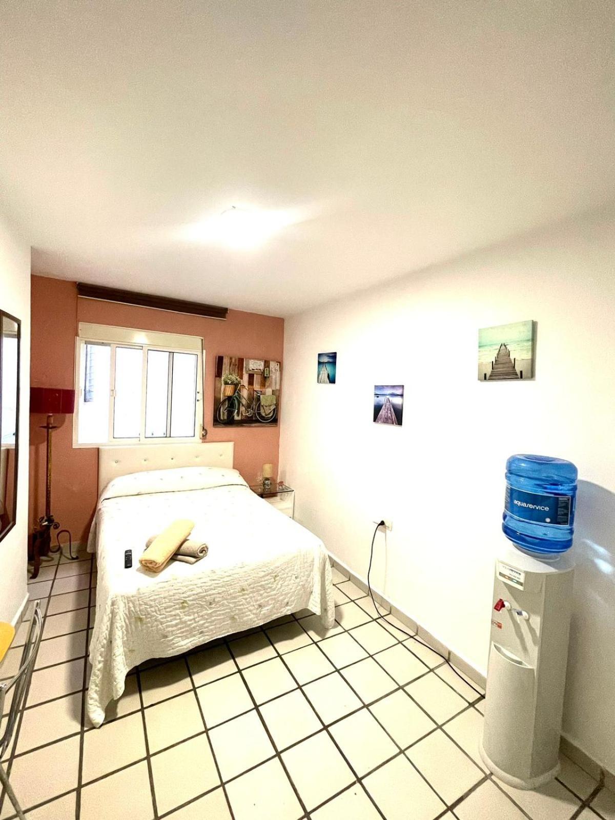 Habitacion Muy Centrica. Granada Camera foto