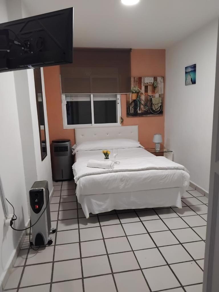 Habitacion Muy Centrica. Granada Esterno foto