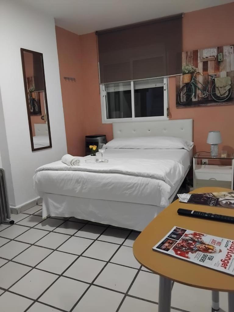 Habitacion Muy Centrica. Granada Esterno foto